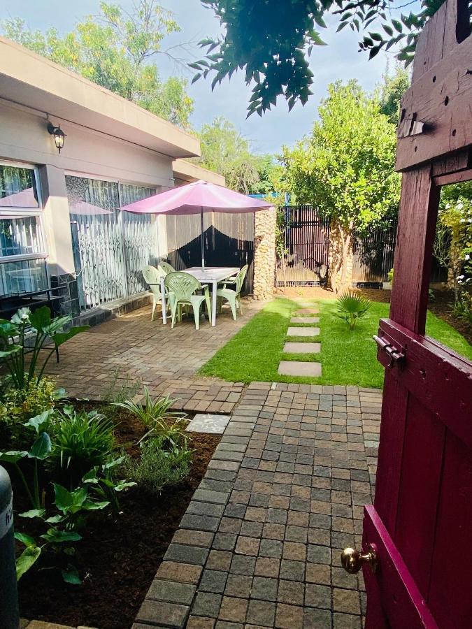Cottonwood Guesthouse Oasis Bloemfontein Kültér fotó